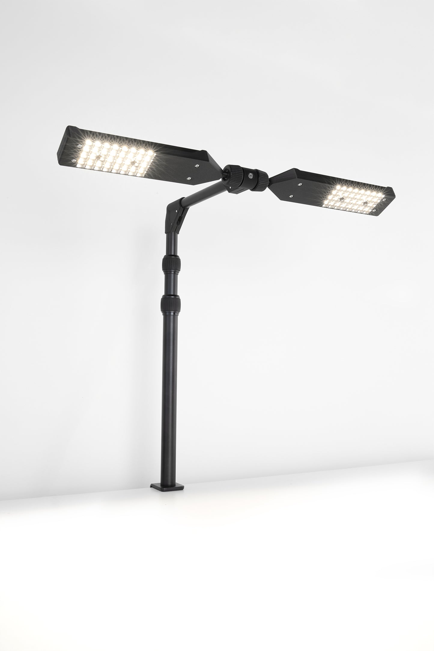 Lushmatic Lamp - Clamp